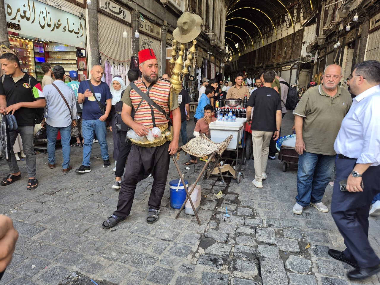 Emevi Camii’nde bir cuma namazı