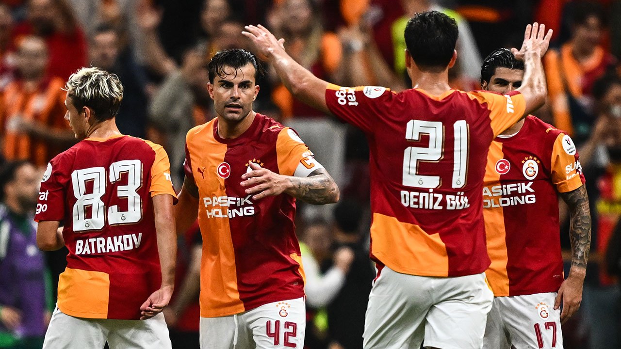 Galatasaray tek attı, üç aldı: Aslan zirveyi bırakmadı