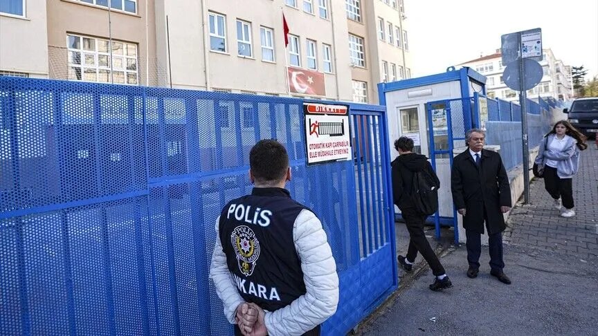 Okullarda ders zili çalmadan güvenlik seferberliği! Bakan Çiftçi tedbirleri sıraladı, 81 ilde binlerce görevli sahada