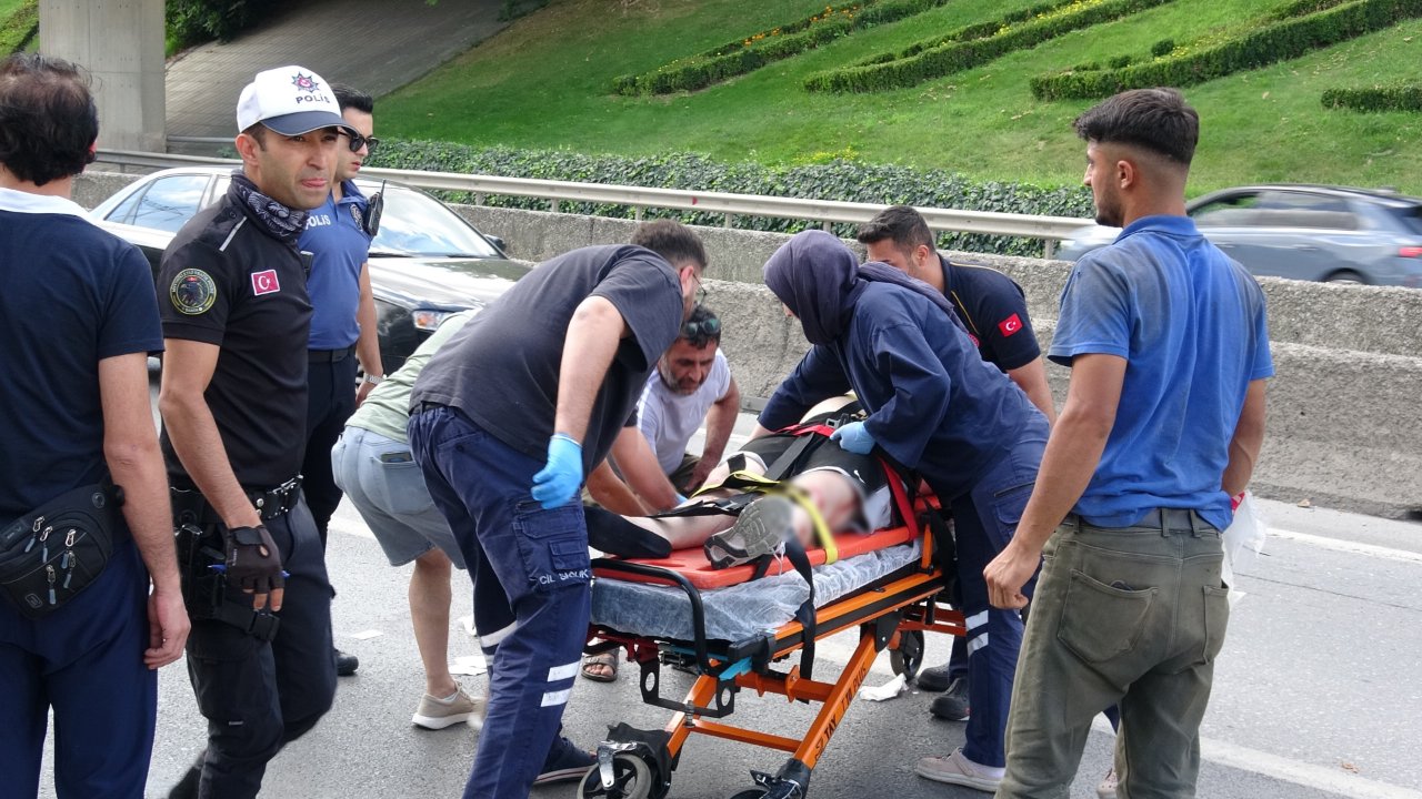 Sancaktepe’de feci kaza: Lüks otomobil takla atarak savruldu