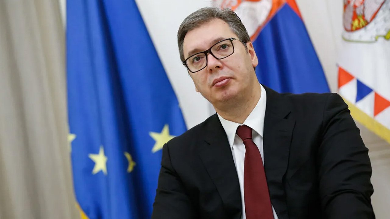 Aleksandar Vucic'ten sürpriz istifa kararı! Görevi bırakacağı tarihi açıkladı