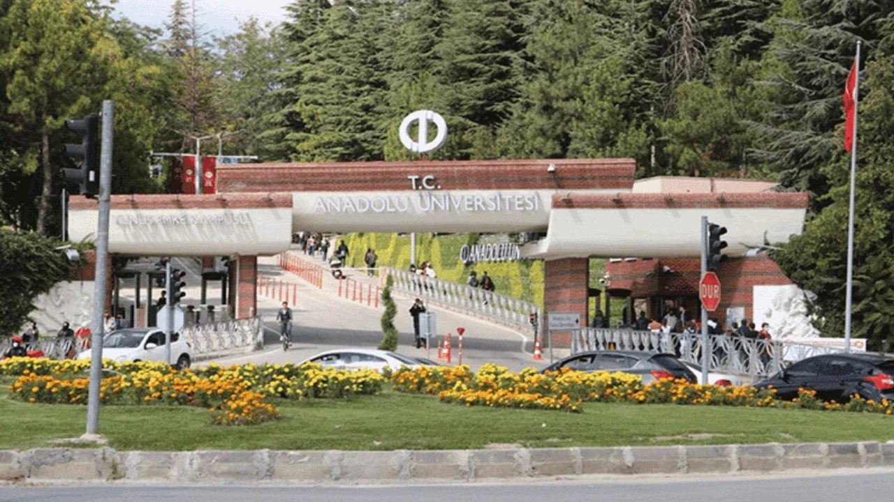 Anadolu Üniversitesi açıköğretim ders seçimi ne zaman? AÖF 2026-2027 Ders Seçimi Tarihleri