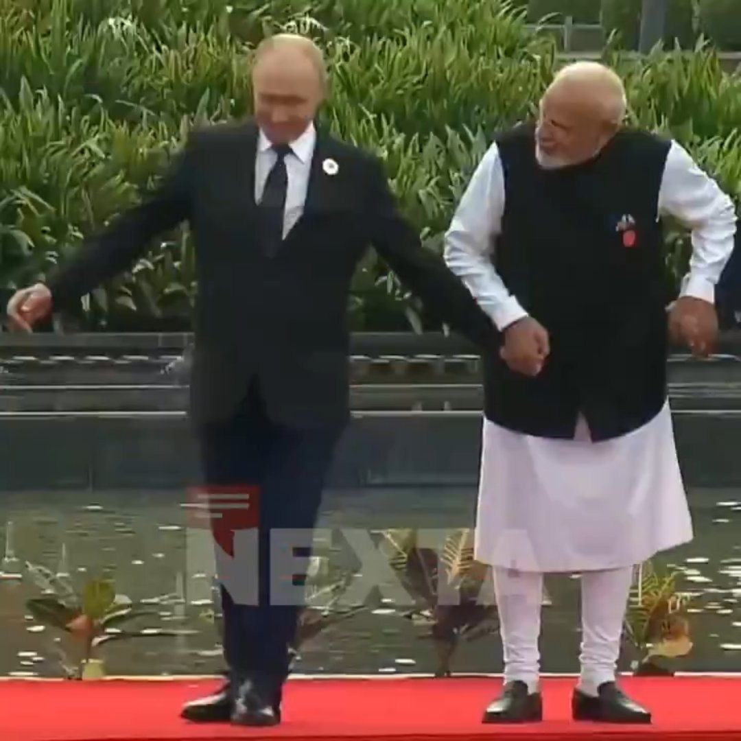 BRICS aile fotoğrafında sıra krizi! Modi çekince Putin dengesini kaybetti