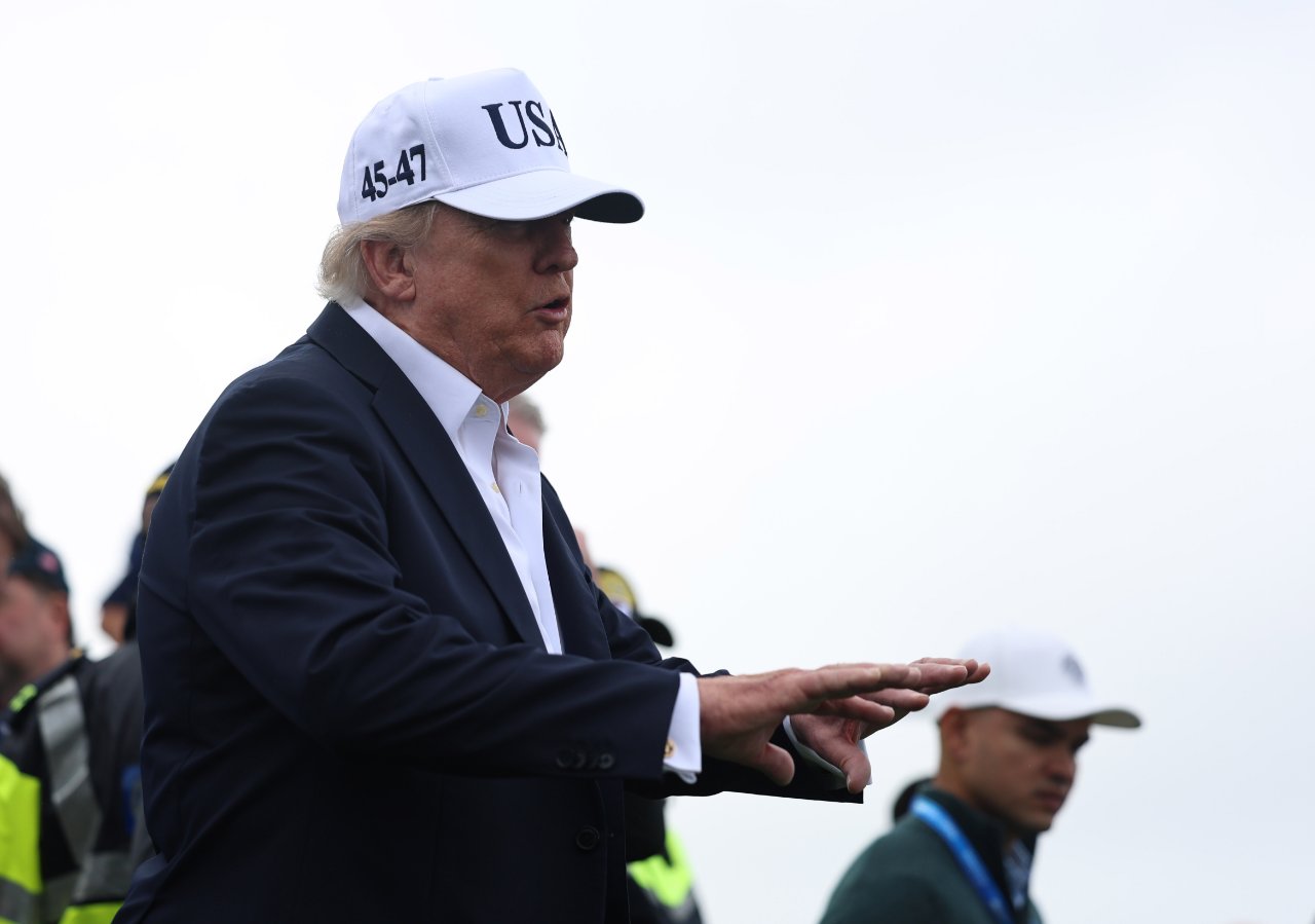 Trump’tan istihbarat savaşı itirafı: Çin bizi gözetliyor, biz de onları gözetliyoruz