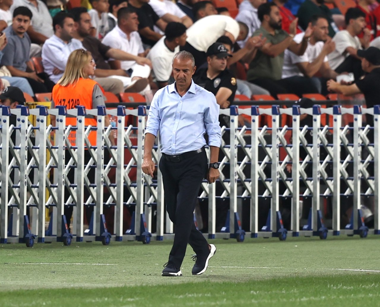 İsmail Kartal, ligde Beşiktaş yenilgisi sonrası Gaziantep karşısında da puan kaybetti.