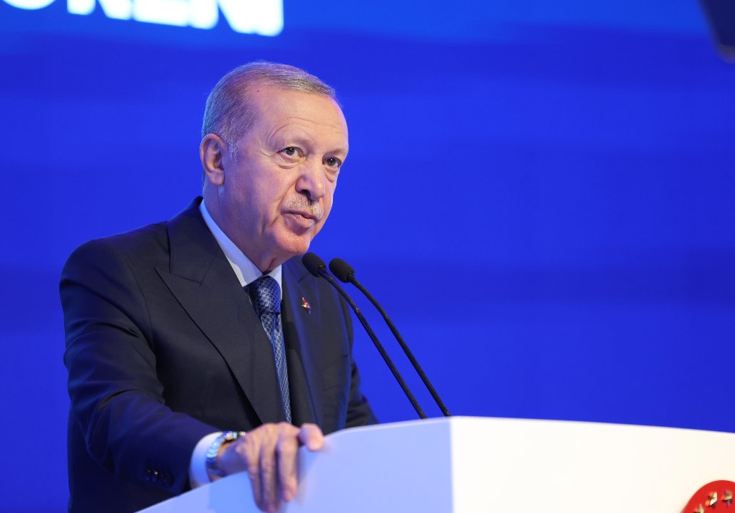 AK Parti Grup Başkanvekili Abdulhamit Gül: Cumhurbaşkanı Erdoğan yeniden seçilmesine engel yok