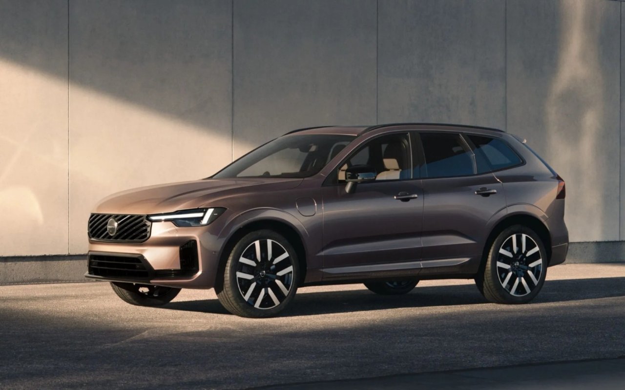 Benzinli motoru haftalarca çalıştırmayacak! Volvo'dan şaşırtan hibrit