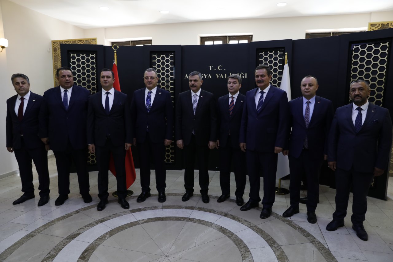 Bir günde 2 bin 477 gözaltı! Okulların açıldığı ilk gün suç örgütlerine sert kıskaç, Bakan Çiftçi açıkladı