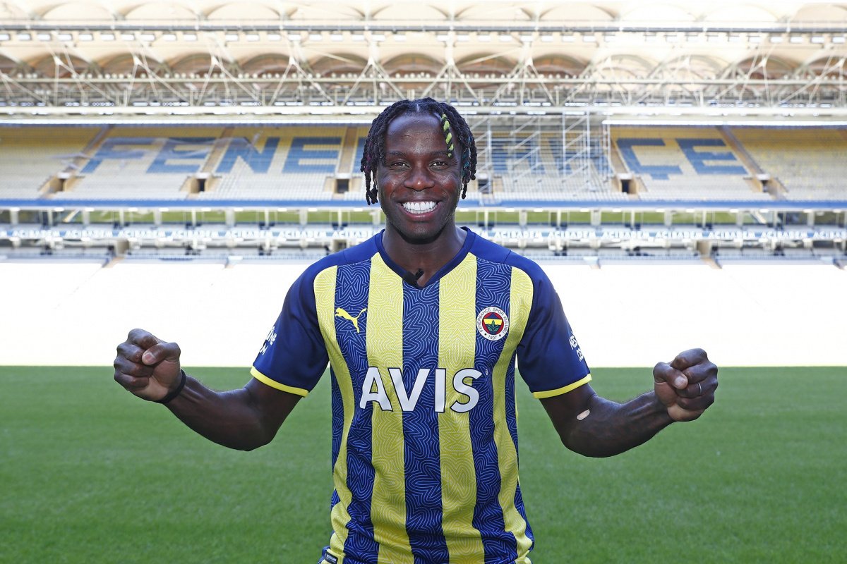 Bruma'nın güncel piyasa değeri 3 milyon euro olarak gösteriliyor.