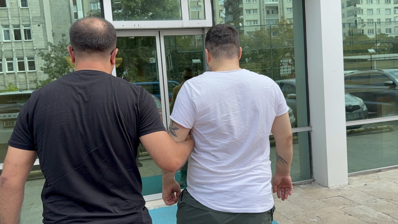 Samsunda bir şahıs tanımadığı kadını bıçakla ağır yaraladı