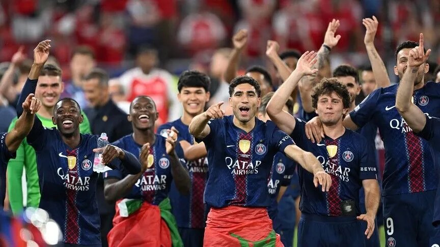 Paris Saint-Germain, UEFA Şampiyonlar Ligi'nde üst üste 2 defa şampiyon oldu.