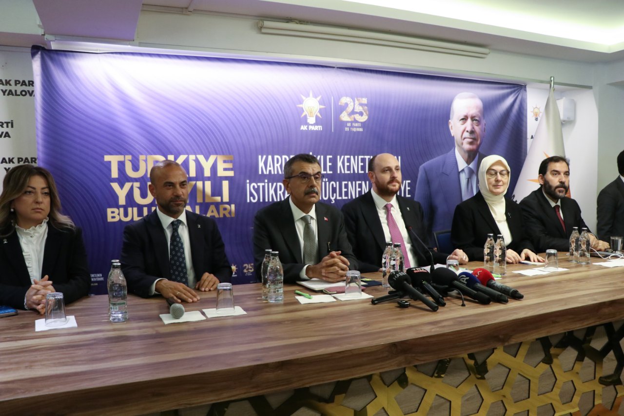 Bakan Tekinden muhalefete PISA tepkisi: Niye elmayla armudu karşılaştırıyorsun?