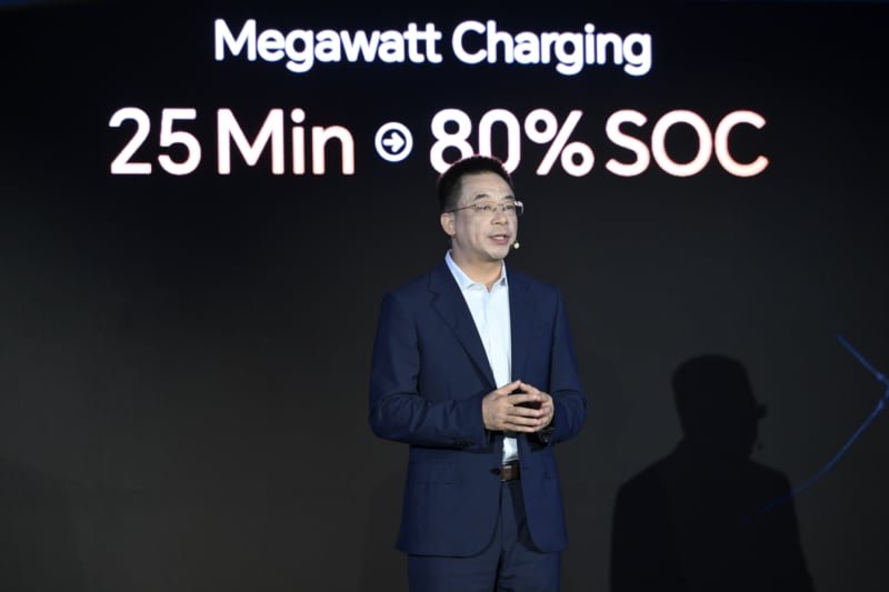 CATLden elektrikli kamyonlara 1.000 km menzil: 25 dakikada yüzde 80 doluyor