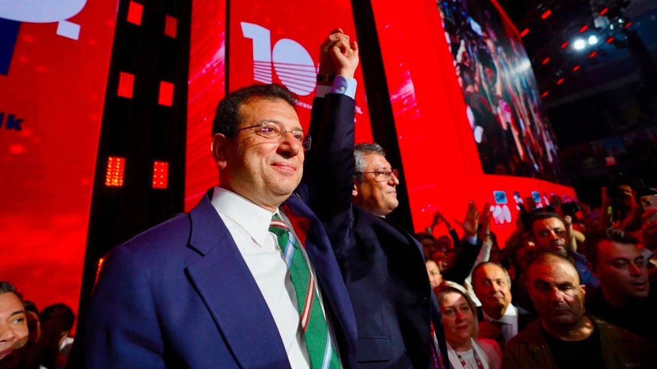 CHP kurultayında usulsüzlük davası ertelendi!
