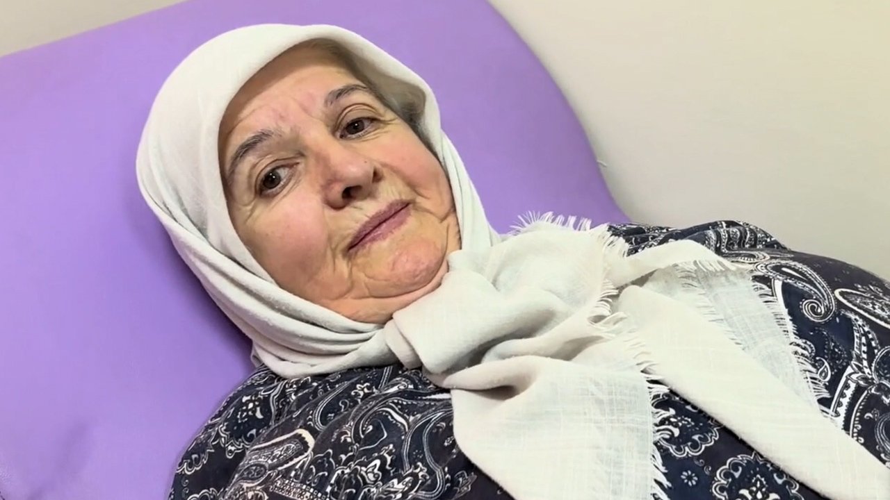 Geceleri bacak ağrısından sabahlıyordu! 15 yıllık çilesi 2 saatte sona erdi 
