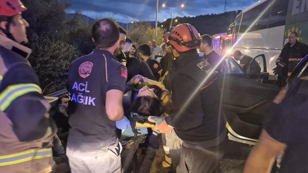 İstanbul-İzmir Otoyolu’nda zincirleme kaza! Yaralılar var