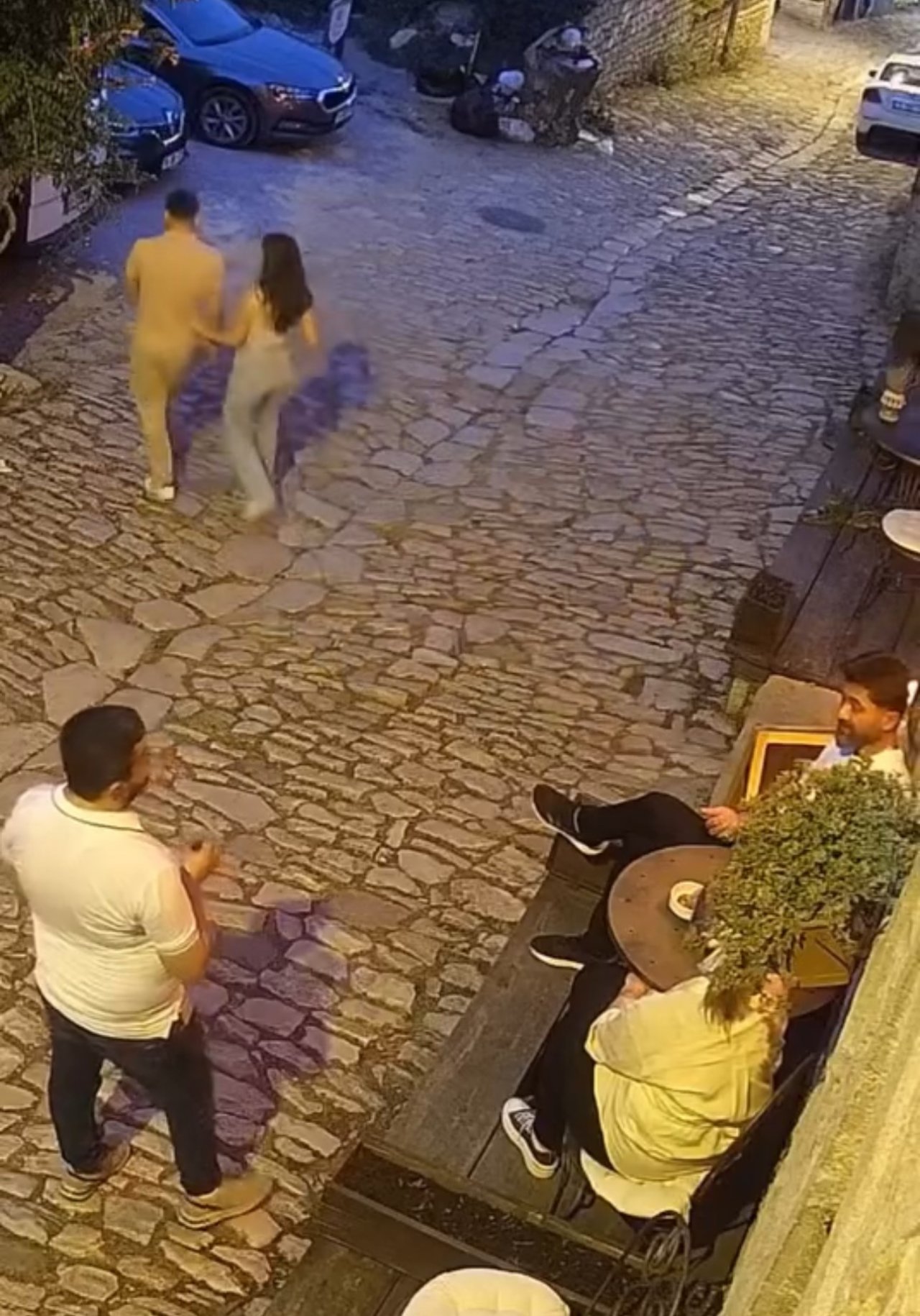Kutlama kabusa döndü: Doğum günü pastası canından ediyordu