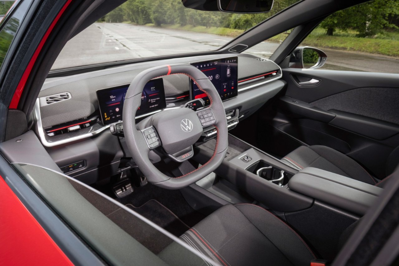 Volkswagen ID.3 GTI tanıtıldı: En güçlü GTI artık elektrikli ve arkadan itişli