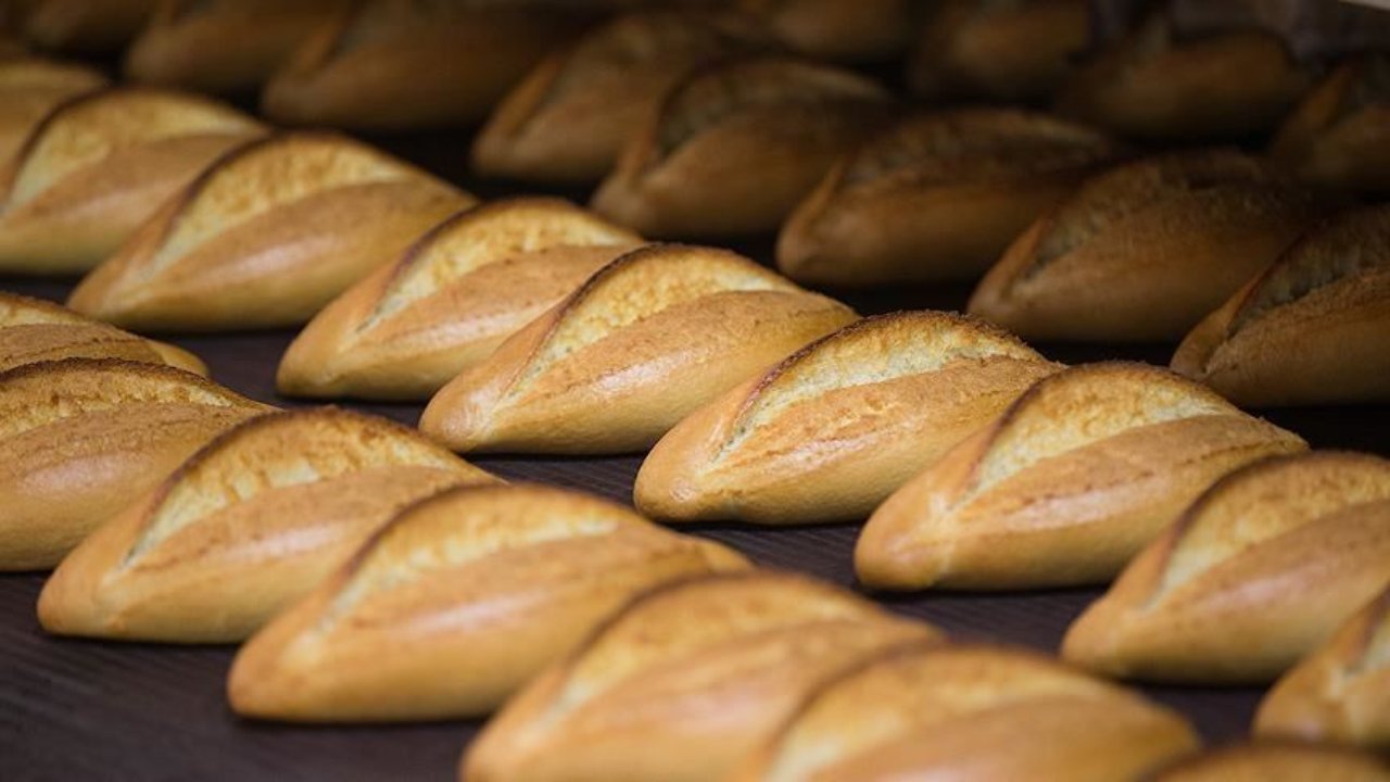 230 gram olması gereken ekmek 180 gram çıktı! 50 gramın bedeli ağır oldu 
