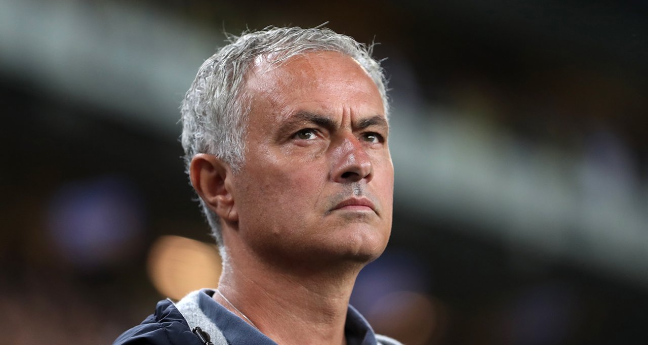 Real Madrid'in teknik direktörlüğünü, Fenerbahçe'nin eski hocası Jose Mourinho yapıyor.