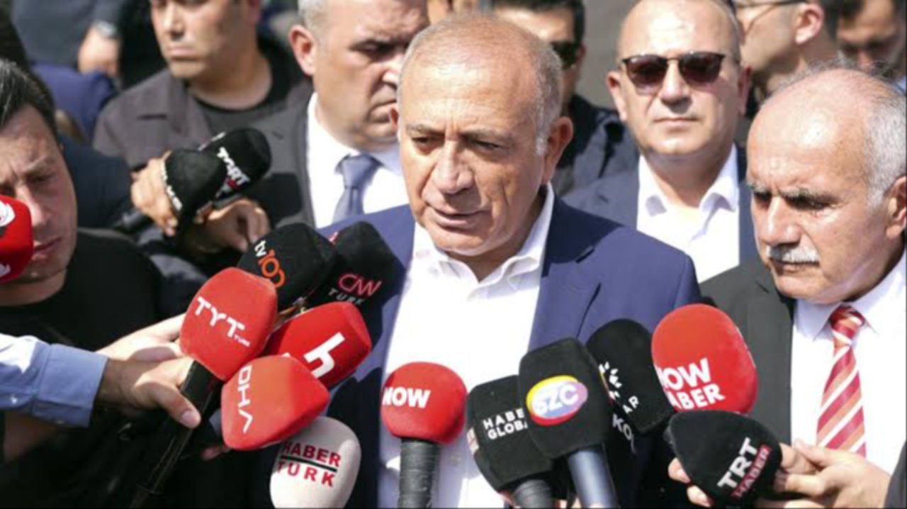 Gürsel Tekin ve heyetinin görevine son verildi
