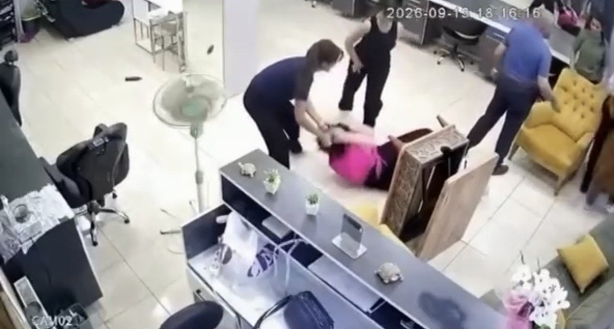 Kahramanmaraşta kuaför baskını! Küçük çocuğun önünde annesini darp ettiler