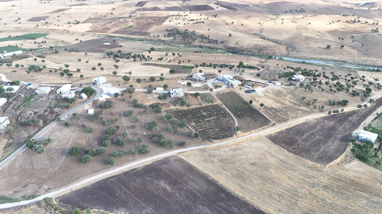 Kayıp Büşra Bebekin Diyarbakırdaki evi görüntülendi: Kırık camlar dikkat çekti