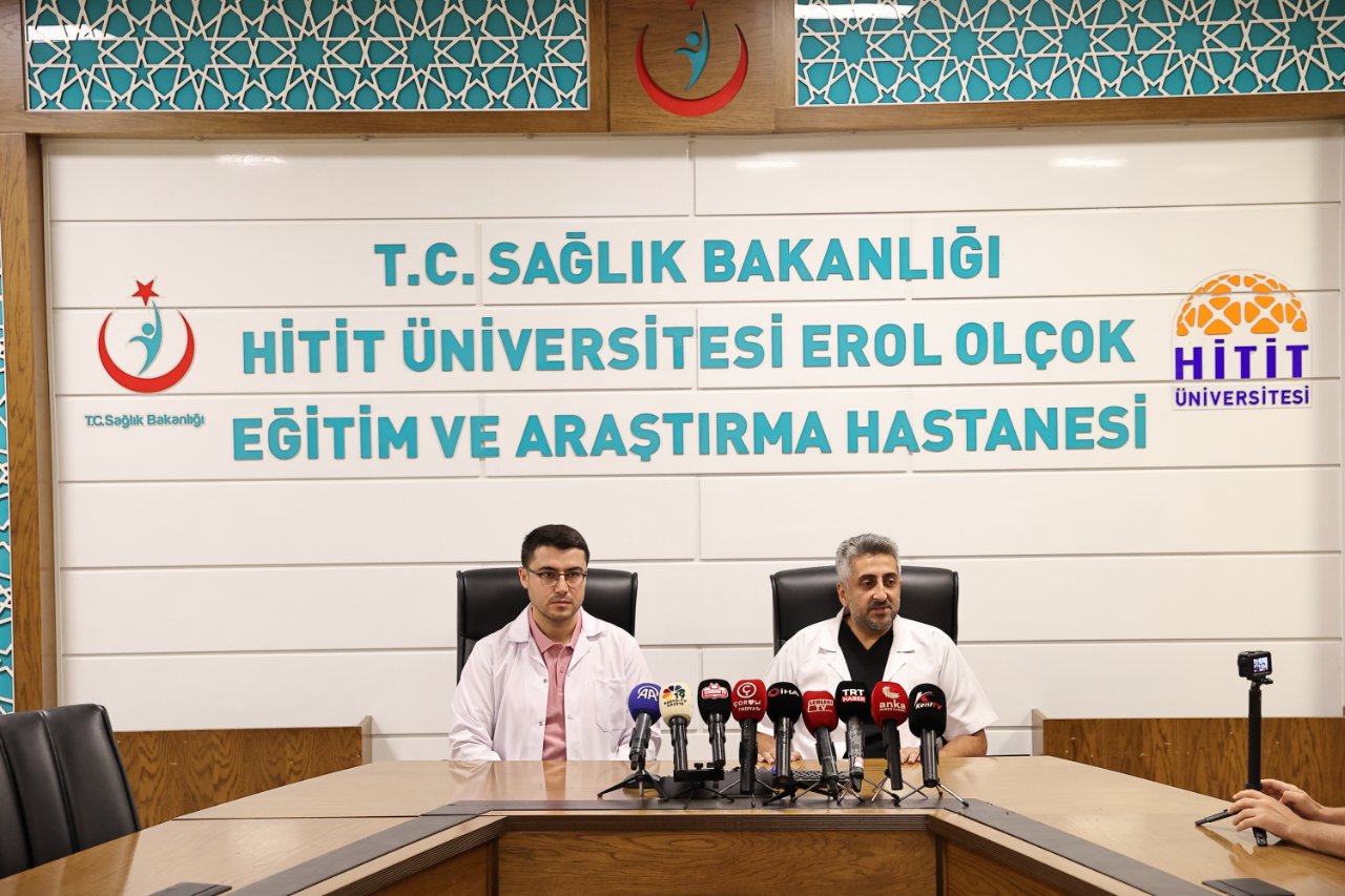 Boğazından canlı sülük çıkmıştı! Herkesin konuştuğu öğretmen konuştu: Yara sanıyordum, çoğalırsa diye panik oldum