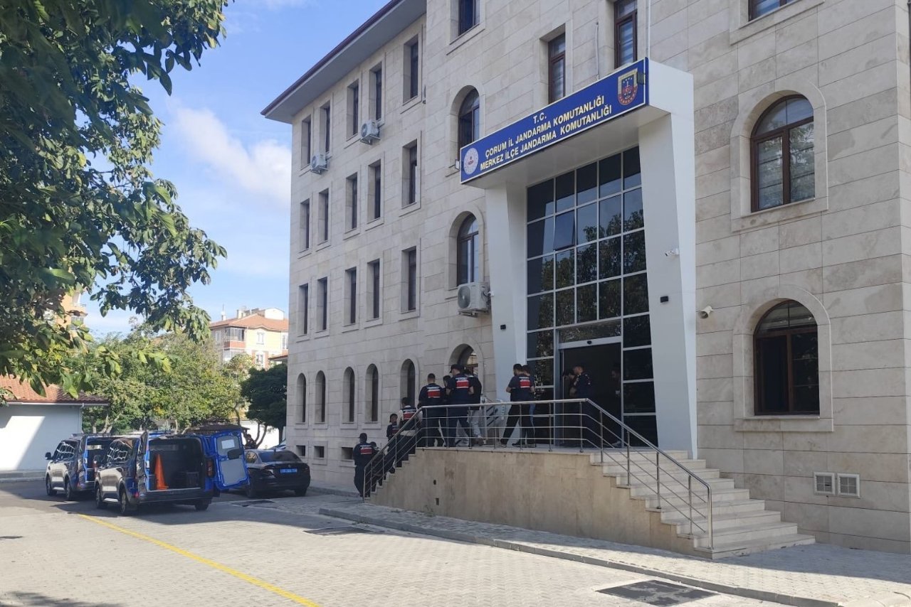 Sosyal medyada bomba yapımı konulu video paylaşan 9 kişi gözaltına alındı
