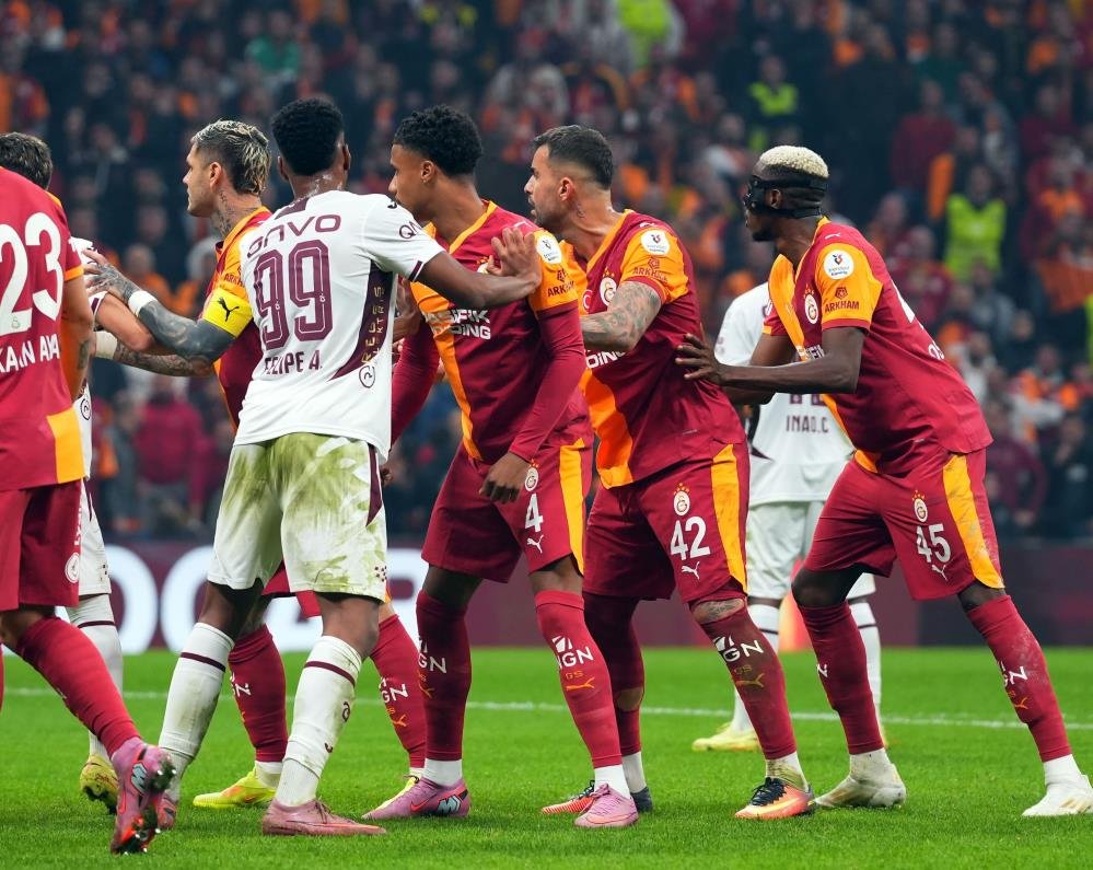 İki takım arasında oynanan son maç, Trabzonspor'un 2-1 üstünlüğüyle bitti.