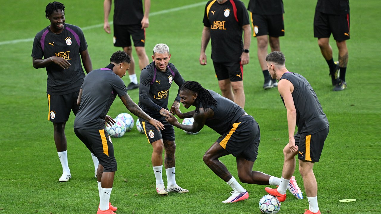 Bunu kimse beklemiyordu: Galatasaraylı yıldızdan sürpriz karar 