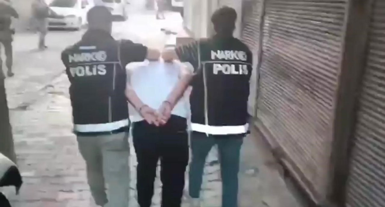 Diyarbakır'da 'Sokaklar Güvende' operasyonunda 26 kişi tutuklandı