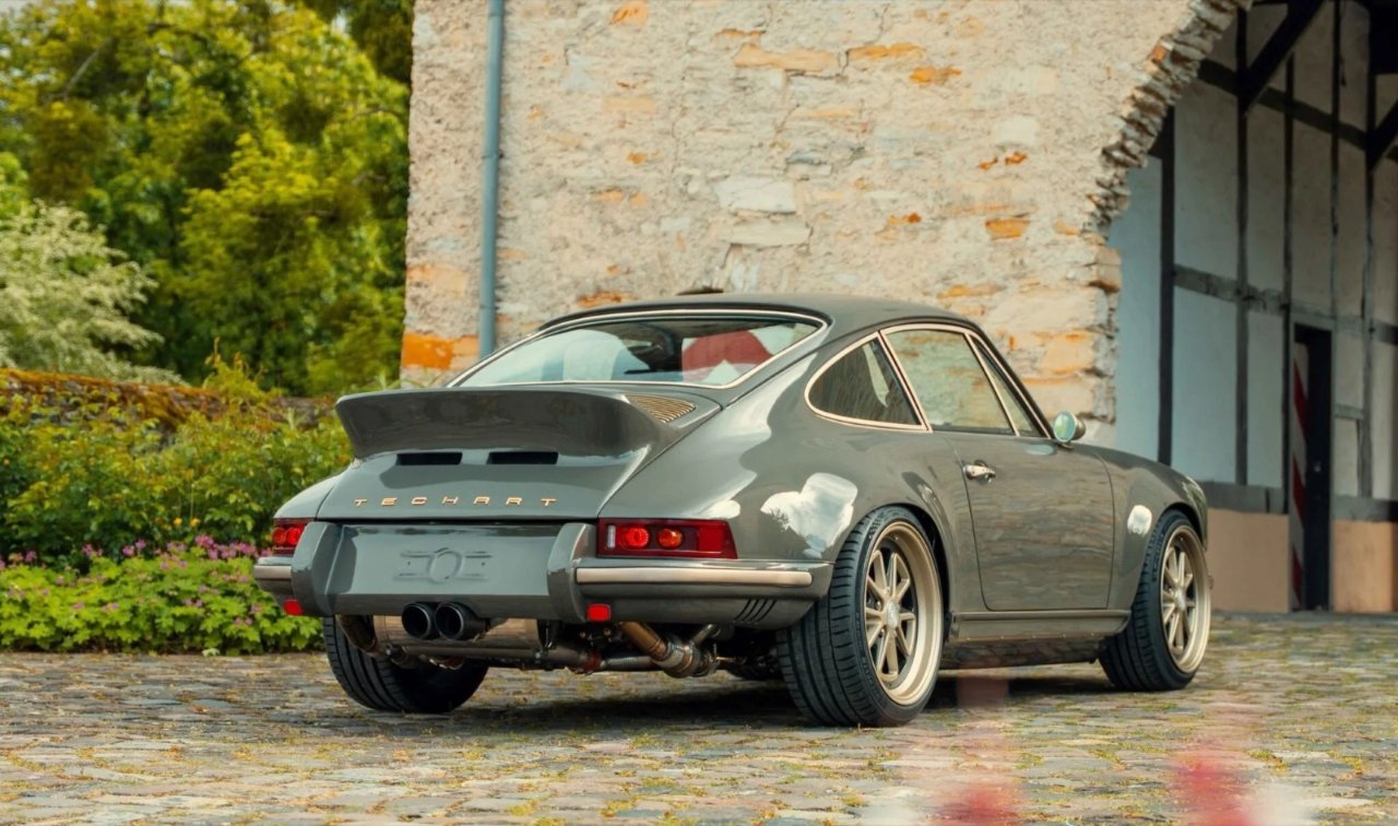 Porsche 911 GTclassic: 964 kasaya 375 HP’lik modern dokunuş