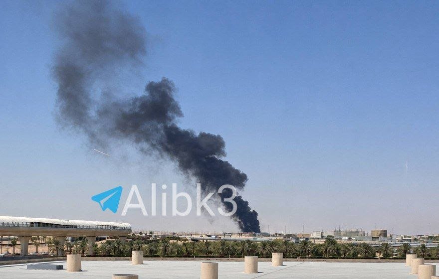 Suudi Arabistan'da alarm! Riyad'da patlama sesleri, havalimanı yakınlarında alevler yükseldi