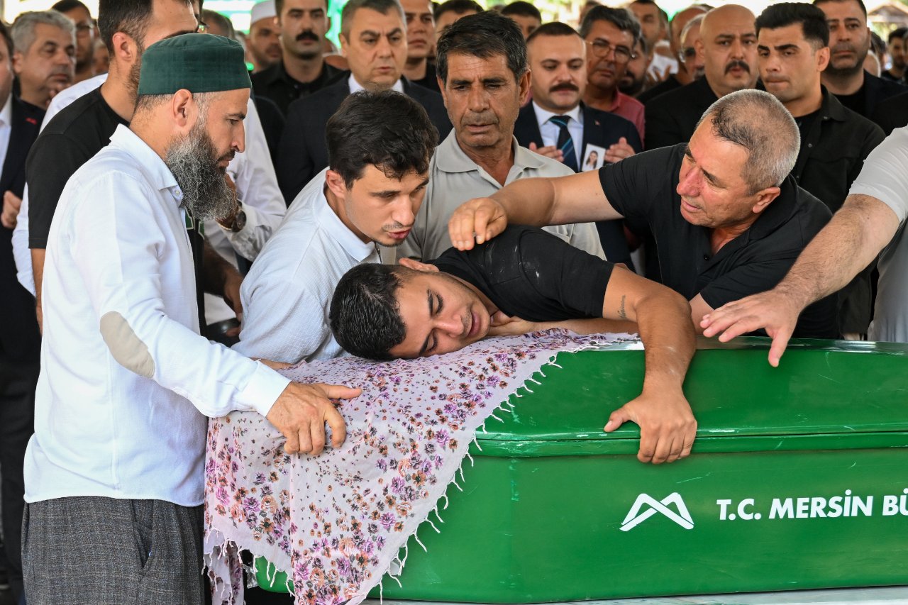 Fedakârlıklarıyla hatırlanacaklar! KKTC'deki feribot kazasında son anlarında bile ailelerini düşündüler