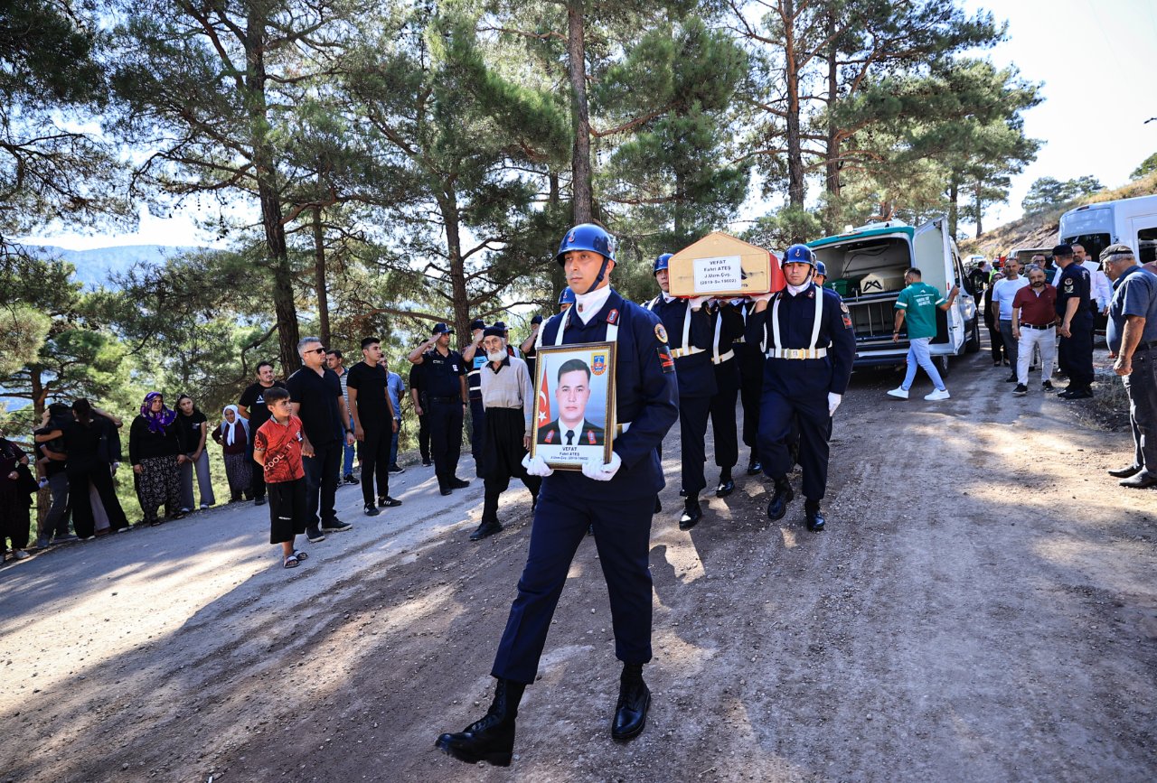 Fedakârlıklarıyla hatırlanacaklar! KKTC'deki feribot kazasında son anlarında bile ailelerini düşündüler