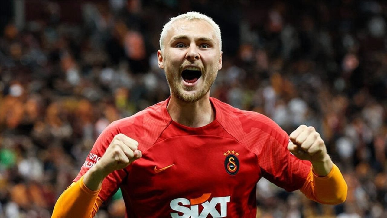 Galatasaray'da yaprak dökümü! Bir isim daha gitti