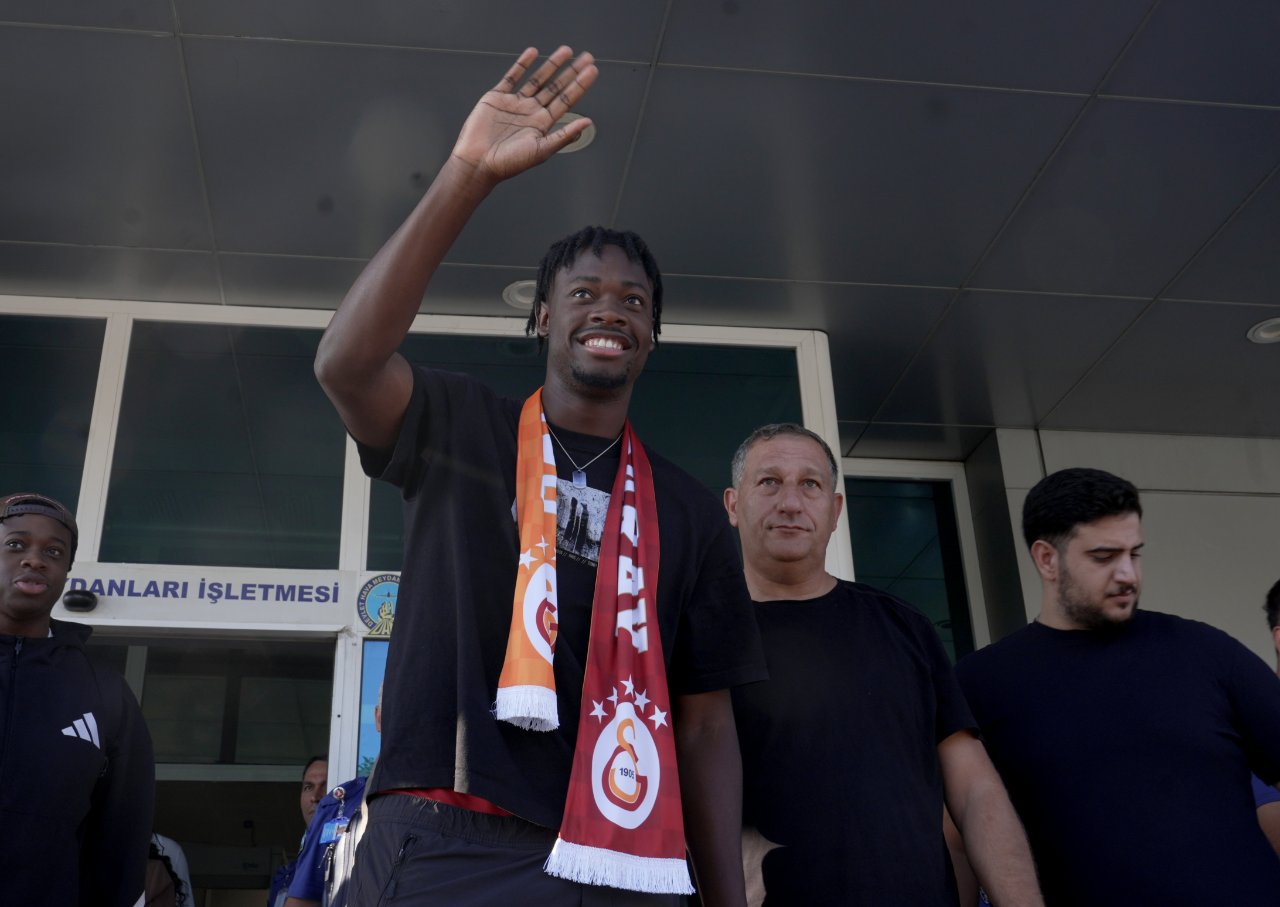 21 yaşındaki futbolcu, Alman ekibi Leibzig'de 48 maçta görev yaptı.