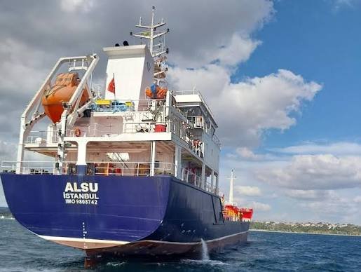 Silivri açıklarında iki gemi çarpıştı! 10 mürettebat kayıp