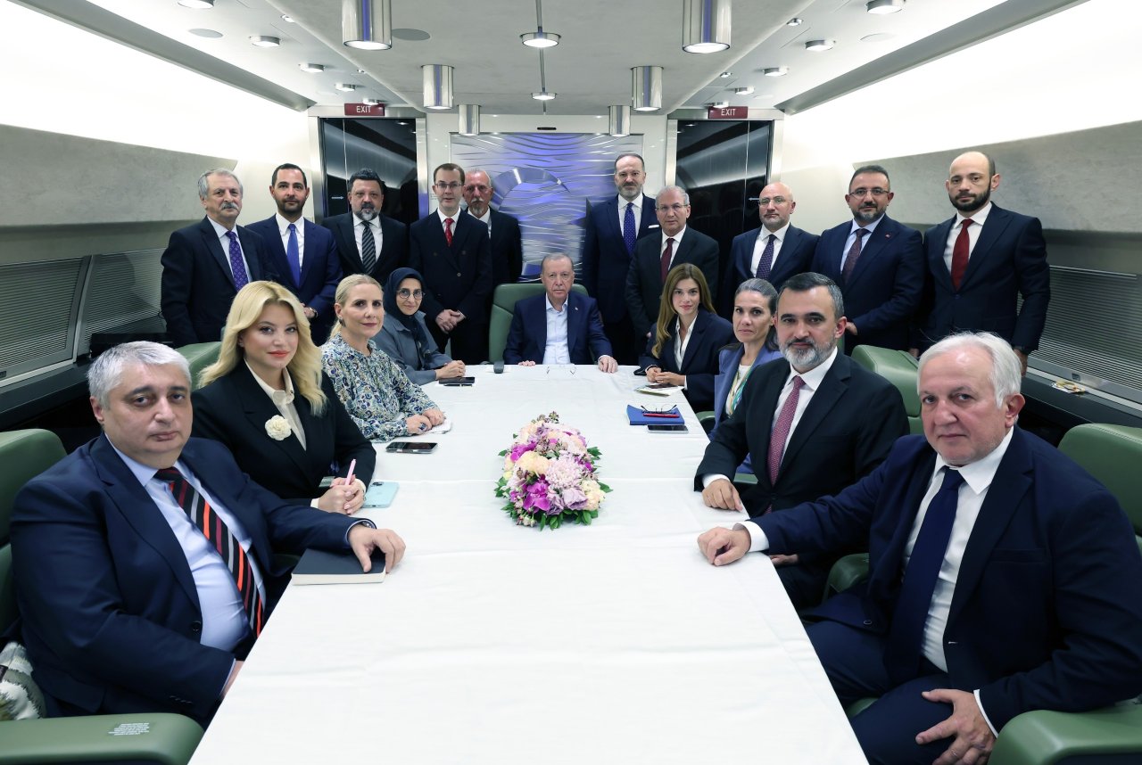 Cumhurbaşkanı Erdoğan'ın Kırgızistan ziyaretini, Türkiye Gazetesi Ankara Temsilcisi Akif Bülbül takip etti.