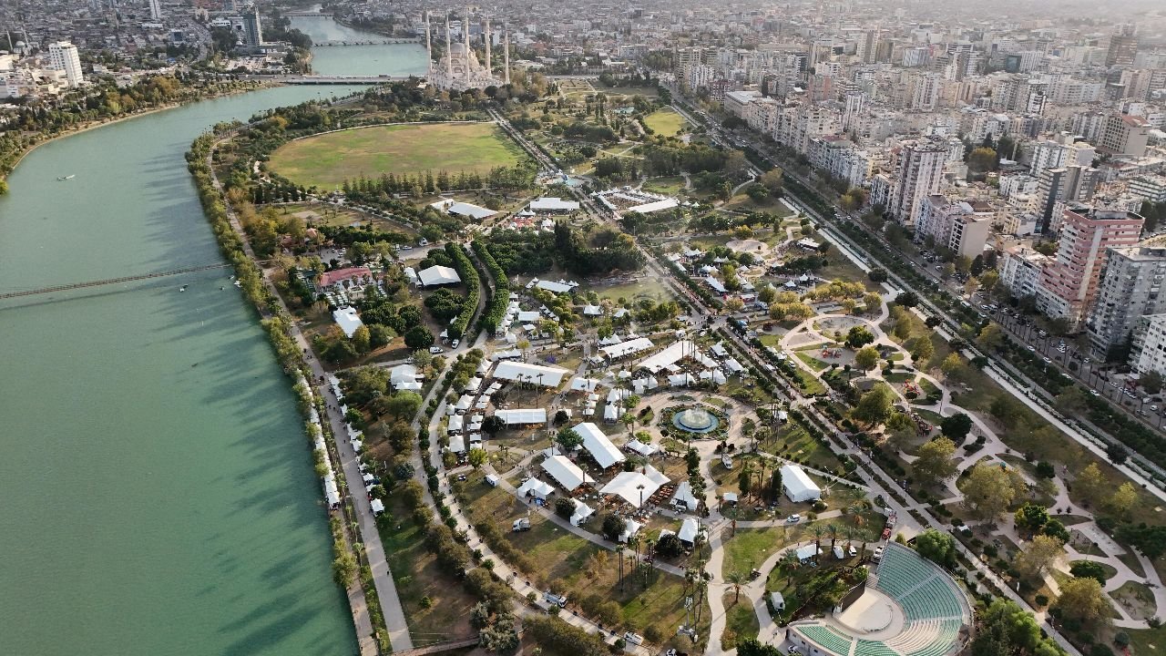 Çukurova'nın bereketi ekonomiye dönüşüyor! Bir şehir, lezzet ve üretimle kalkınıyor