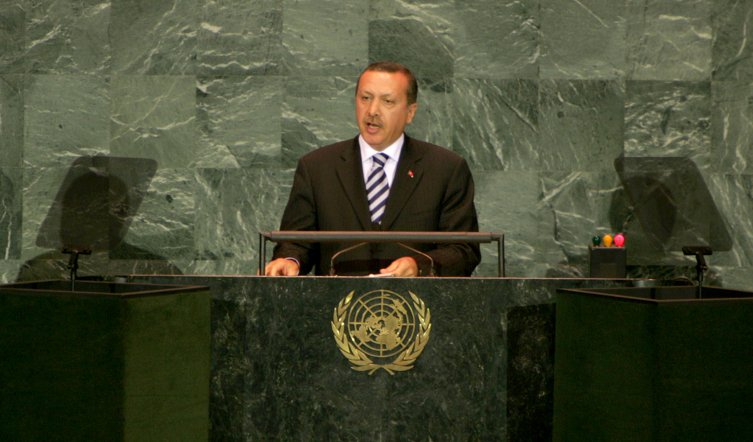 Dünya beşten büyüktür  vizyonuyla 16. kez BM kürsüsüne çıkıyor: Cumhurbaşkanı Erdoğanın kritik New York temaslarının ayrıntıları netleşti!