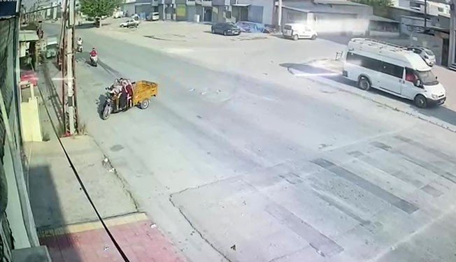 Ehliyetsiz sürücü dehşeti! Anne ve çocuklarına kabusu yaşattı, yetmedi tehdit etti: Biz aşiretiz