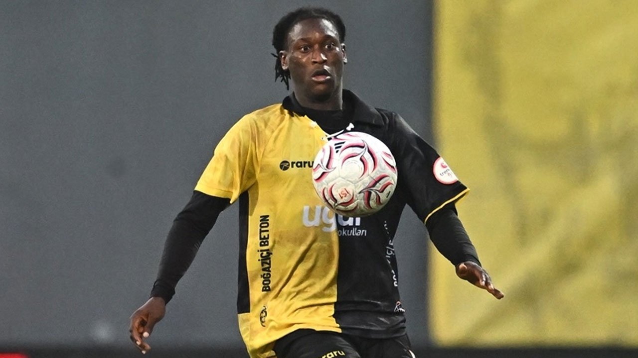  Elvin Mendy, kalp krizi şüphesiyle hastaneye kaldırıldı