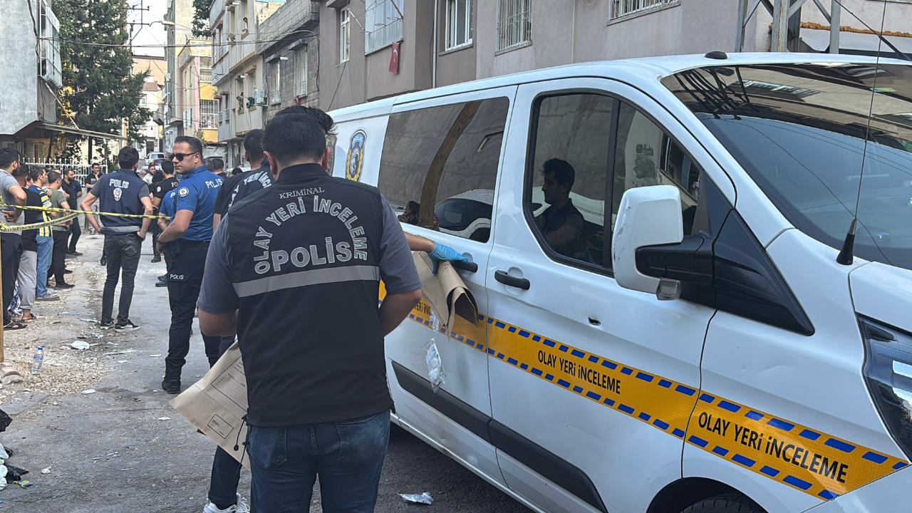 Gaziantep’te pompalı tüfek dehşeti! Önce eşini vurdu, sonra sokağı kan gölüne çevirdi