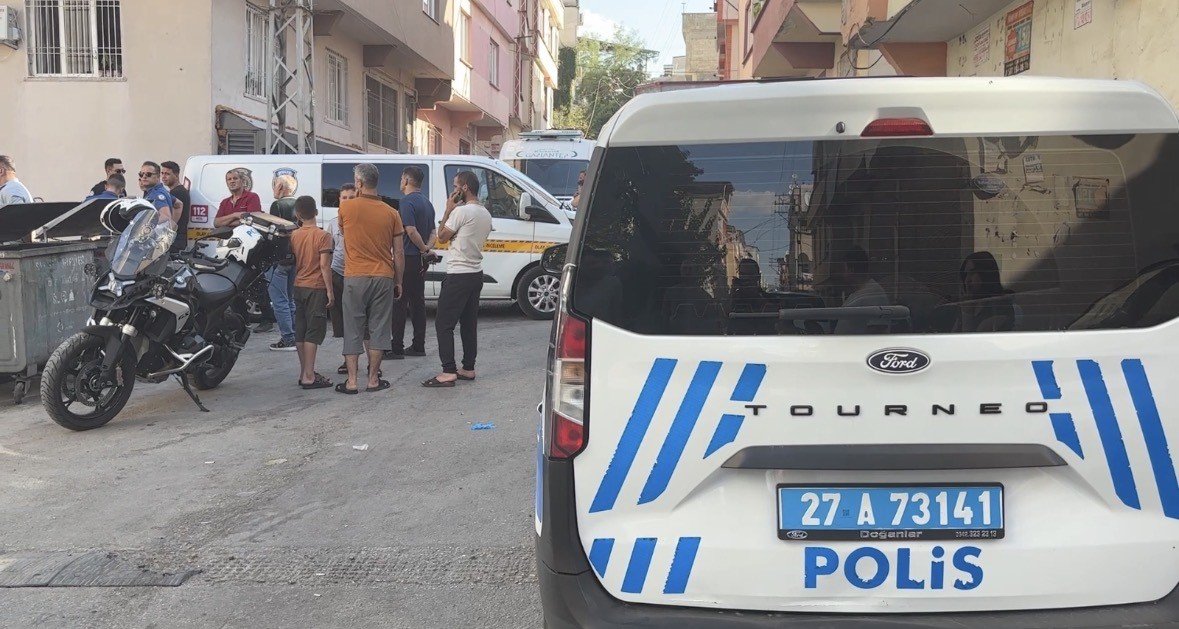 Gaziantep’te pompalı tüfek dehşeti! Önce eşini vurdu, sonra sokağı kan gölüne çevirdi