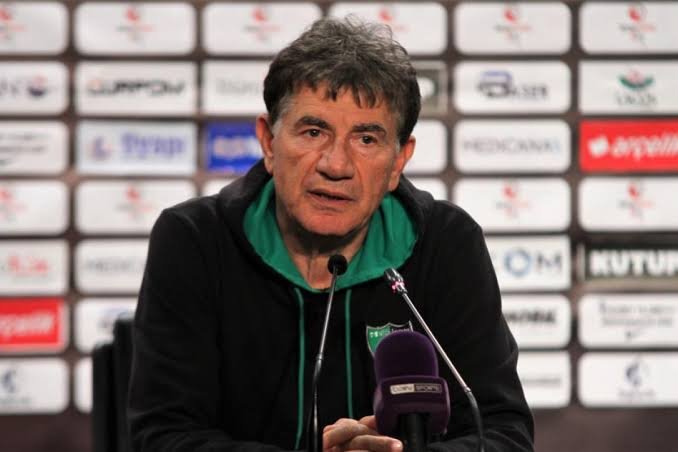 Teknik direktör Giray Bulak