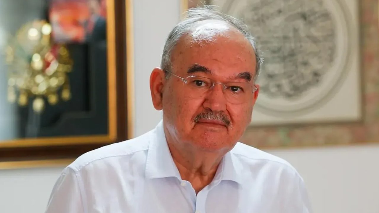 İzmir'in efsane başkanı Burhan Özfatura vefat etti