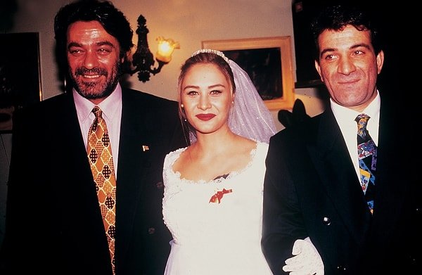Kadir İnanır - Neslihan Acar - Levent İnanır