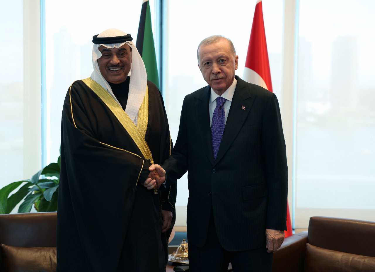 Türkevi'nde diplomasi trafiği! Cumhurbaşkanı Erdoğan'dan kritik görüşmeler
